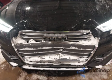 2018 Audi A4 2.0T Premium/2.0T Tech Premium z USA, uszkodzony, nr VIN WAUENAF42JN017620